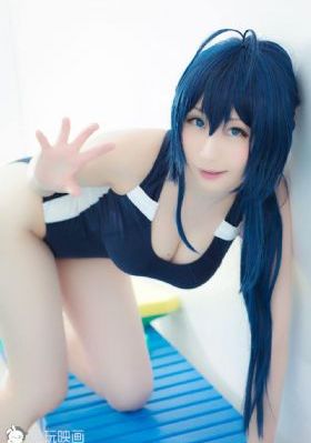 欧美服饰海报手绘_4K迅雷电影在线
